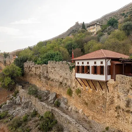 Two Seas Аланія