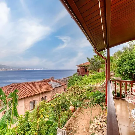 Two Seas Villa *
